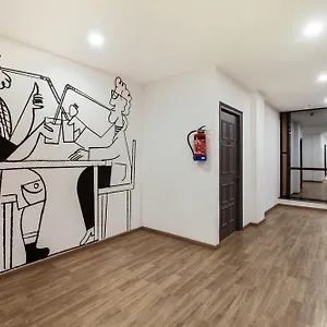 https://super-capital-o-the-arrow-near-rithala-metro.hotelsdelhi.org